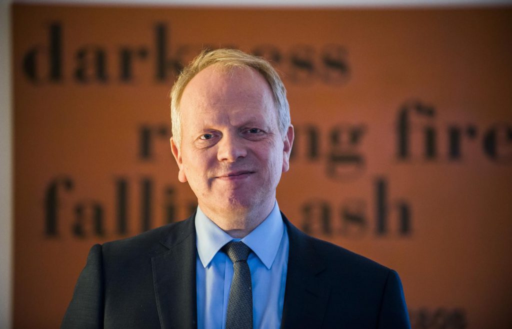 Skipa utanaðkomandi valnefnd vegna ráðningar