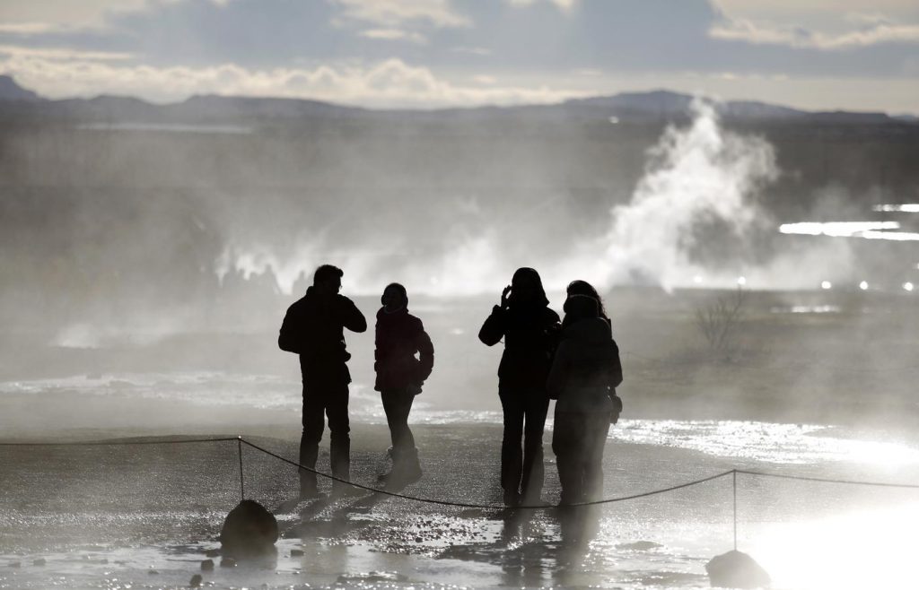 Árið sem Ísland springur?