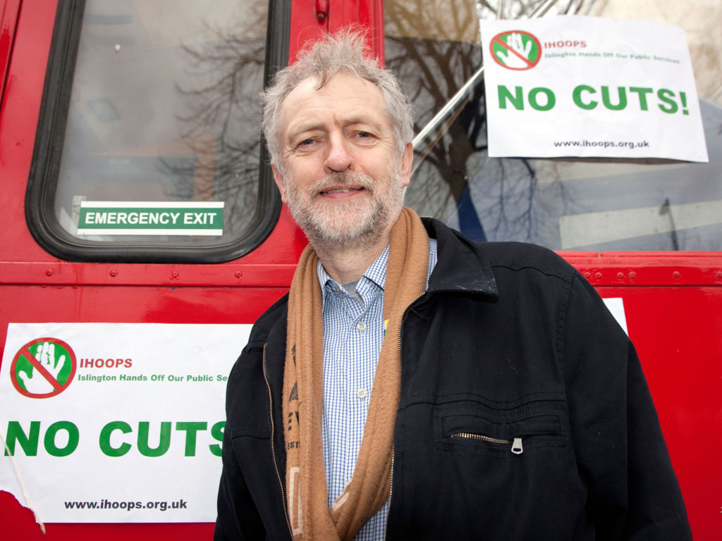 Hvor er öfgamaðurinn? Corbyn eða Blair?