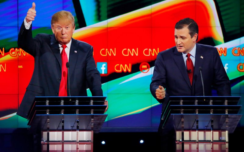 Næsti bær við fasisma