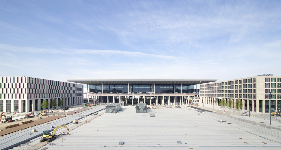 Víðar flugvallavandræði en á Íslandi – martröðin Brandenburgarflugvöllur
