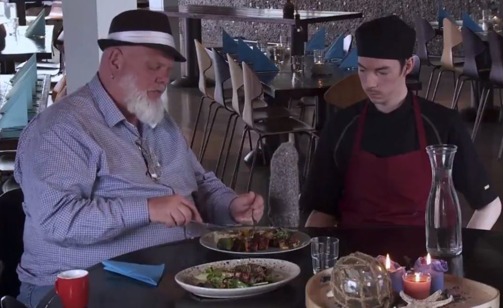 Hérna eru þrjú drepfyndin myndbönd með Texas-Magga: Glænýtt myndband lítur dagsins ljós