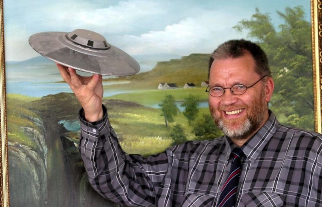 Magnús og fjölskylda hans eru hrædd: „Ég sat einu sinni við hliðina á honum í leikhúsinu“