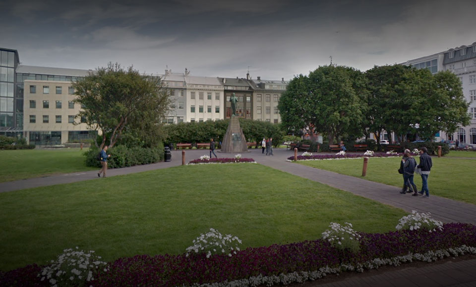 Samþykkja íbúðir við Austurvöll en ósammála um skilyrði – „Skipulag af þessu tagi hafi bakað vandræði“