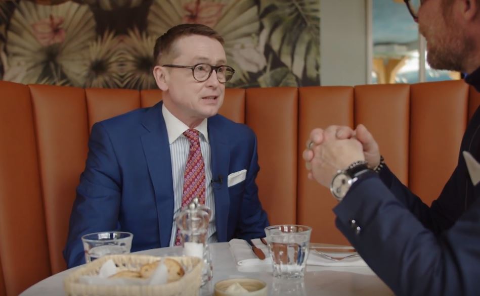 Óskar Finnsson æðrulaus í risastóru verkefni – „Ég get ekkert gert við því að ég sé kominn með fjórða stigs krabbamein og heilaæxli“