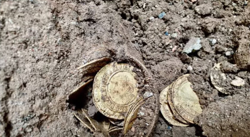 Parið gerði húsið sitt upp – Það sem þau fundu undir gólfinu breytti öllu