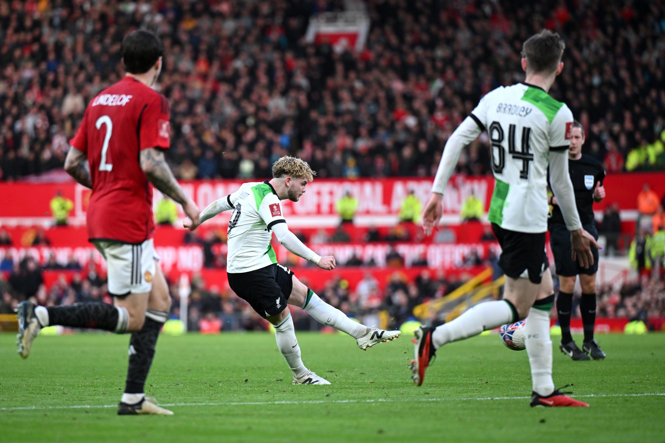 Liverpool prodaja igralce za financiranje nakupa Alexandra Isaka