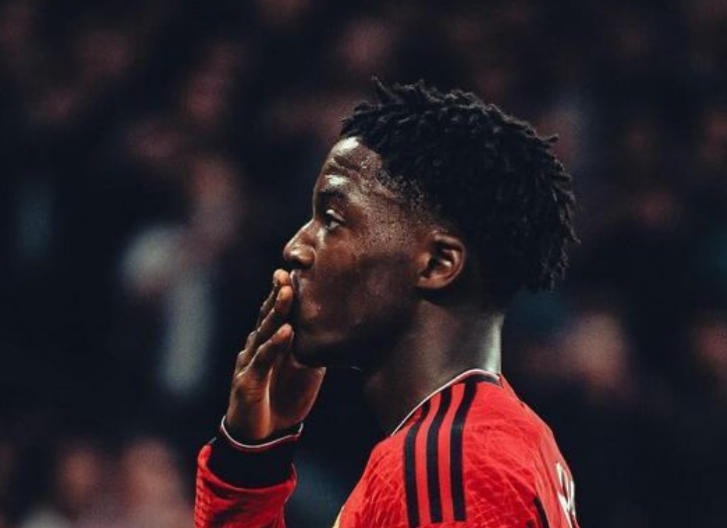Staðfest að Kobbie Mainoo hefur óskað eftir því að fara frá United fyrir mánudag