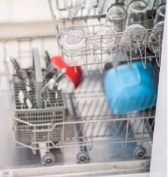 Á að tæma uppþvottavélina um leið og hún er búin?