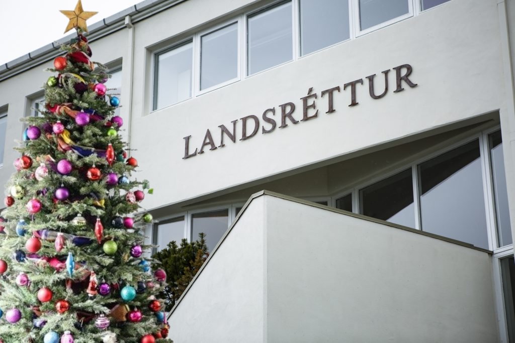 Fjórir skattsvikarar fá háar sektir en sleppa við atvinnurekstrarbann