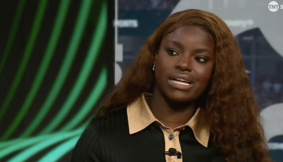 Enn aftur og fer hún í stríð við Ian Wright