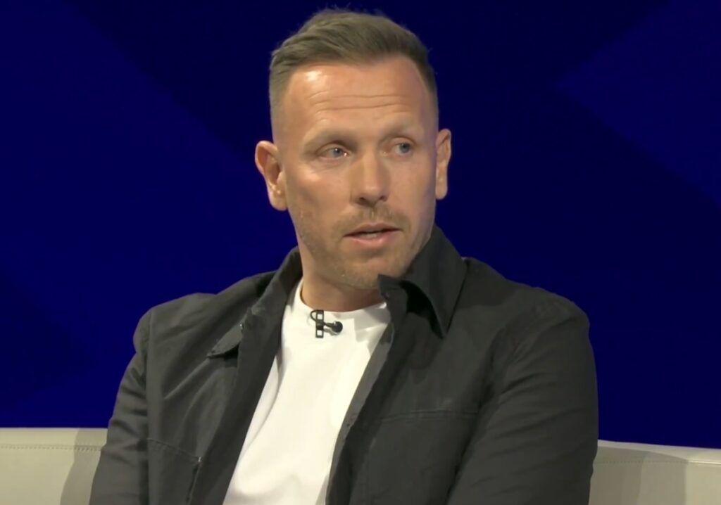 Sjáðu afar vandræðalegt viðtal – Leiðrétti þáttastjórnandann ítrekað