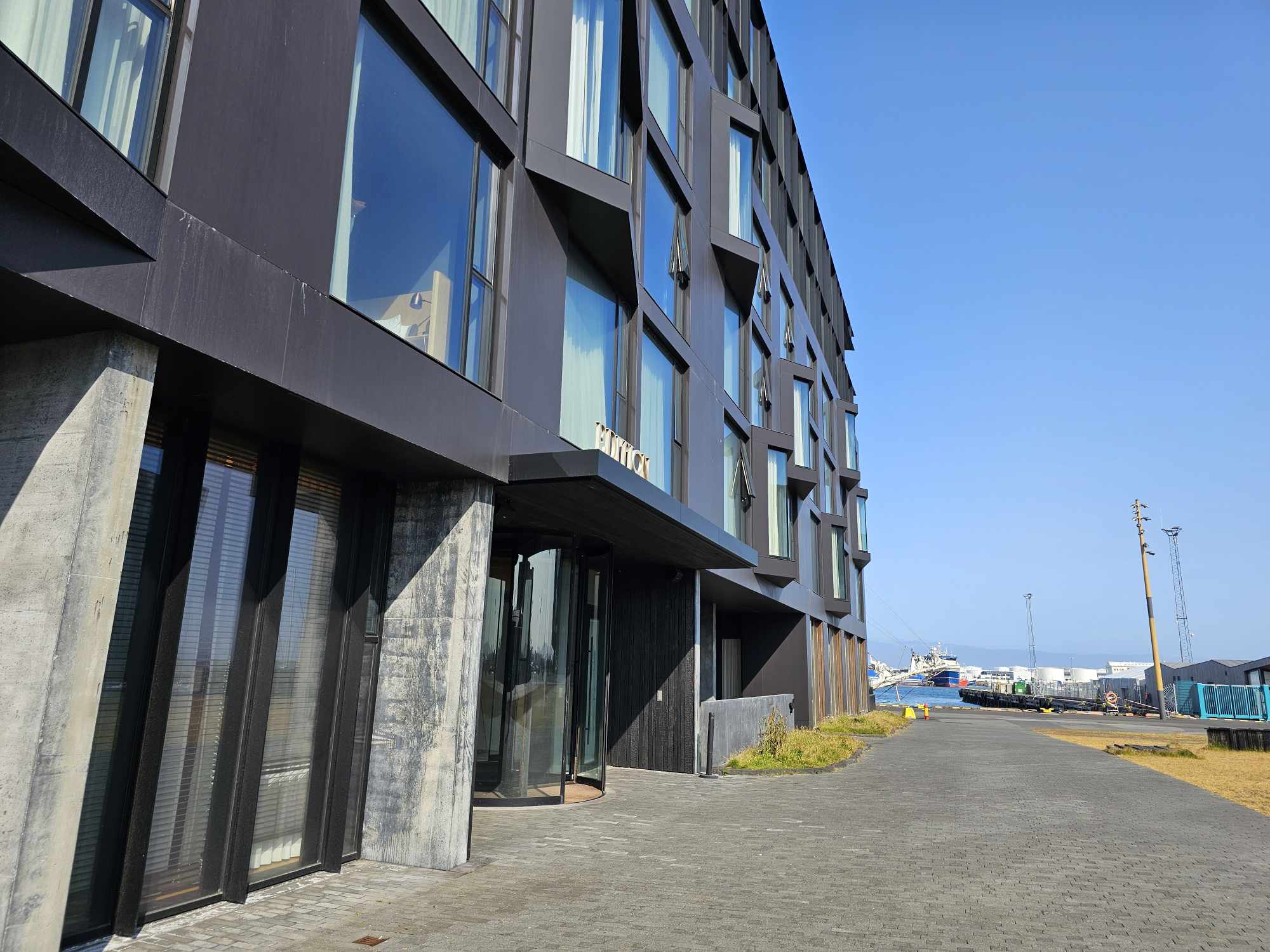 Frönsk kona grunuð um að stinga dóttur og eiginmann til bana – Farið ...