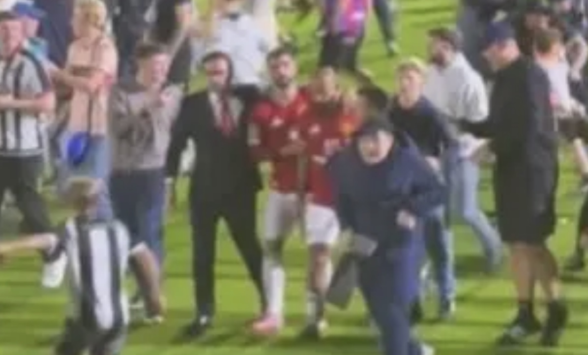 Hegðun Bruno Fernandes eftir vonbrigði gærkvöldsins vekja mikla athygli – Sjáðu myndbandið