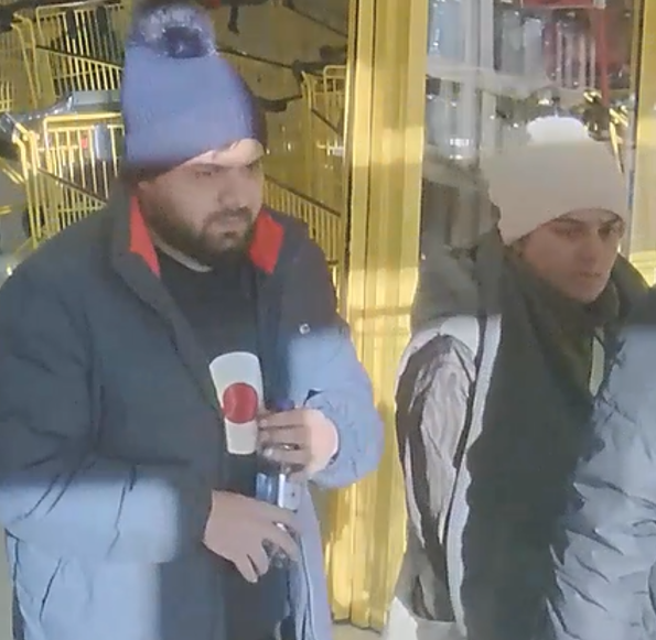 Lögreglan leitar að þessu fólki