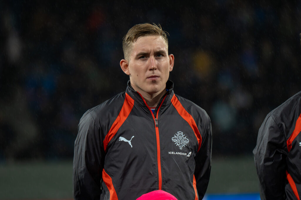 Liðsfélagi Ísaks Bergmann til Manchester?