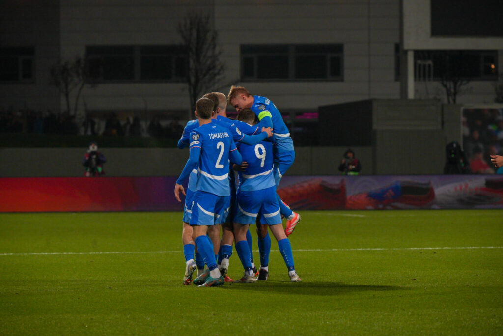 Öryggisgæsla í kringum Strákana okkar aukin