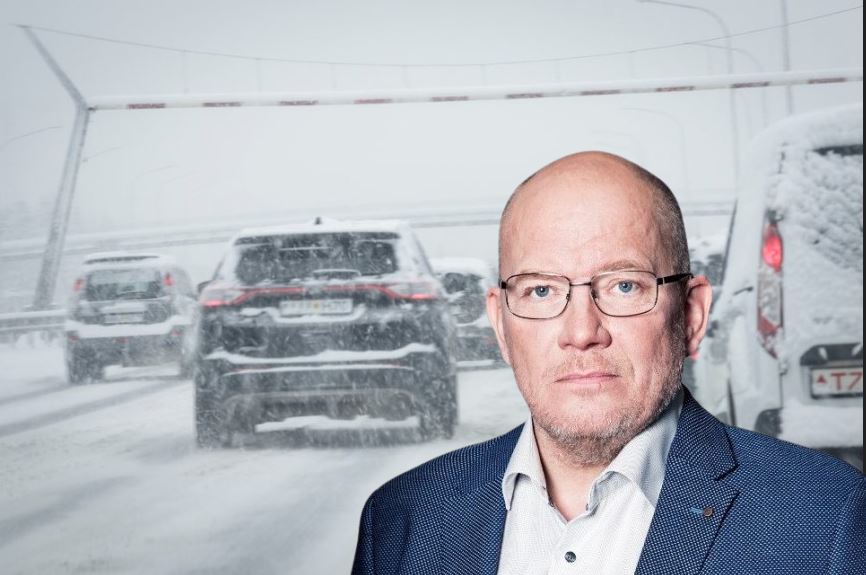 Elías segir að snjómokstri hafi farið aftur – Þetta sé lausnin á þessu einfalda verkefni