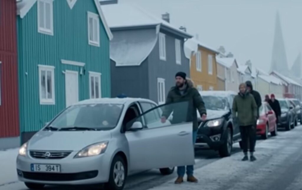 Grínmyndband: Kemur snjórinn Íslendingum alltaf á óvart?