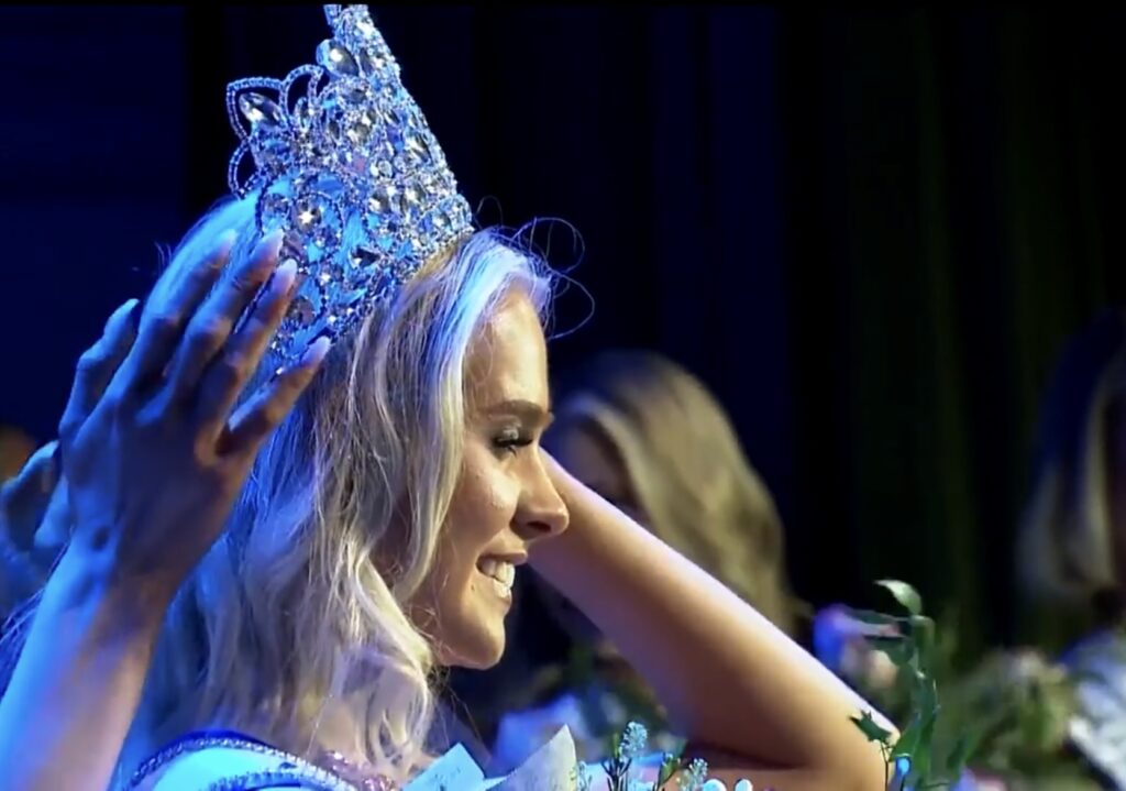 Helena hættir við þátttöku í Miss Universe í Tælandi vegna veikinda