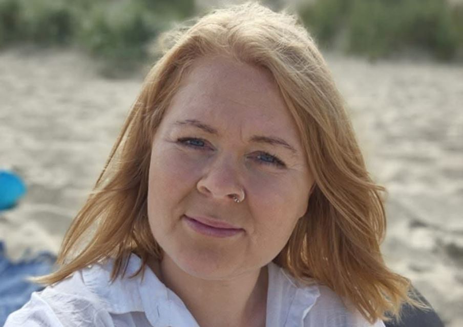 Kennara vikið frá störfum á Eyrarbakka vegna meints ofbeldis gegn einhverfum nemanda – Móðir kallar eftir úrbótum