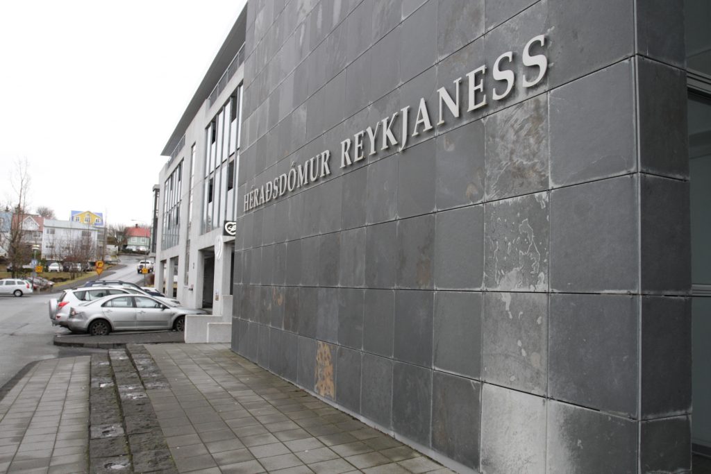 Sótti um vinnu og skilaði inn fölsuðu sakarvottorði til að fela brotaferil