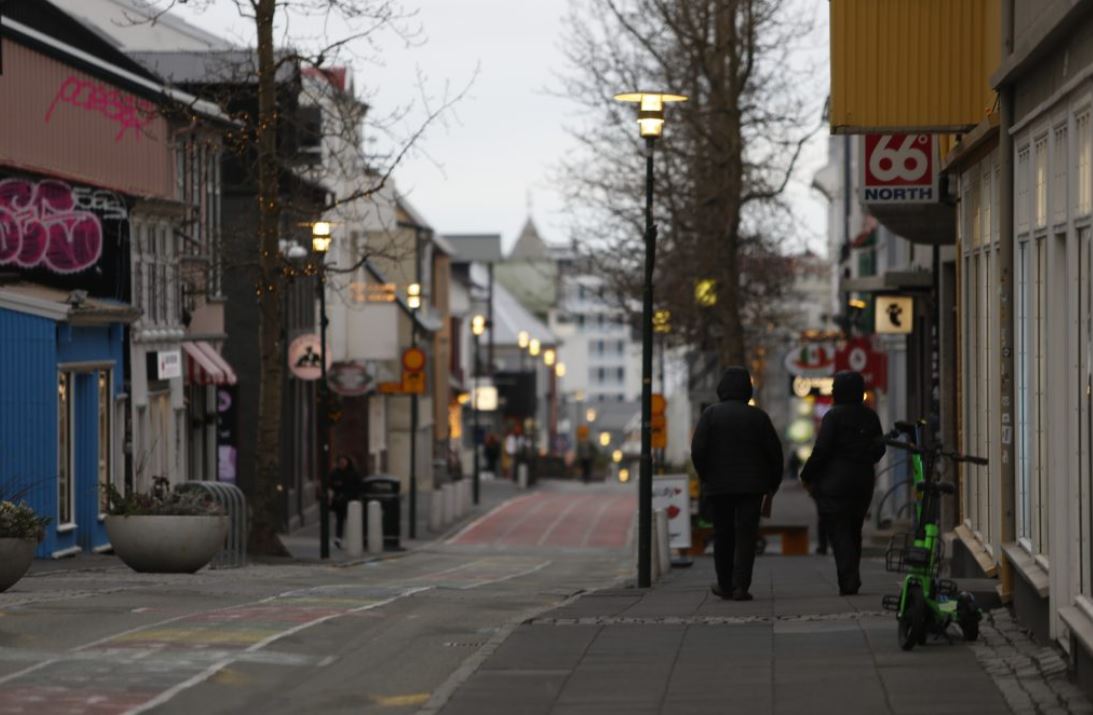 Hlý orð verslunareigenda á Laugarvegi um einn af góðkunningjum miðbæjarins vekja athygli – „Æ er hann dáinn elsku karlinn“