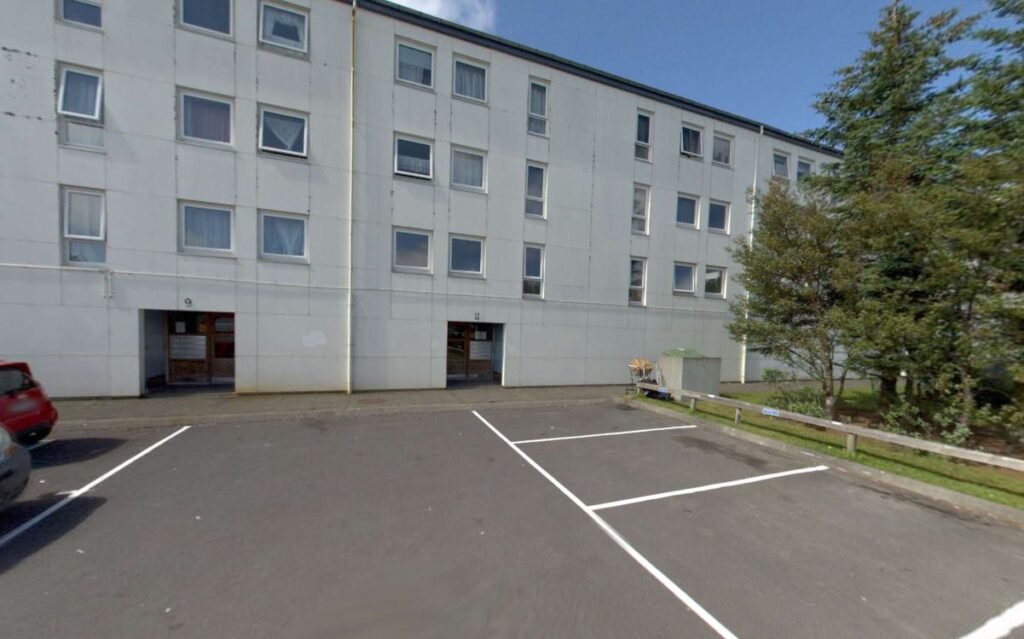 Sauð upp úr í Yrsufelli – Sló mann með mótorhjólakeðju