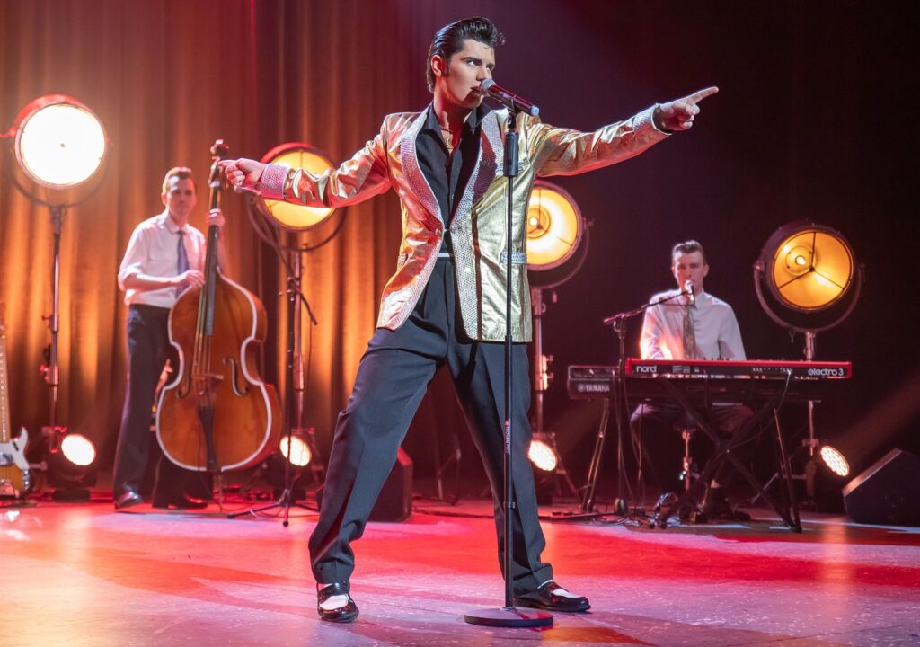 Elvis heimsmeistari snýr aftur til Íslands