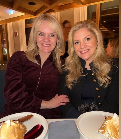 Eva Laufey skellti sér á uppistand ári á undan áætlun