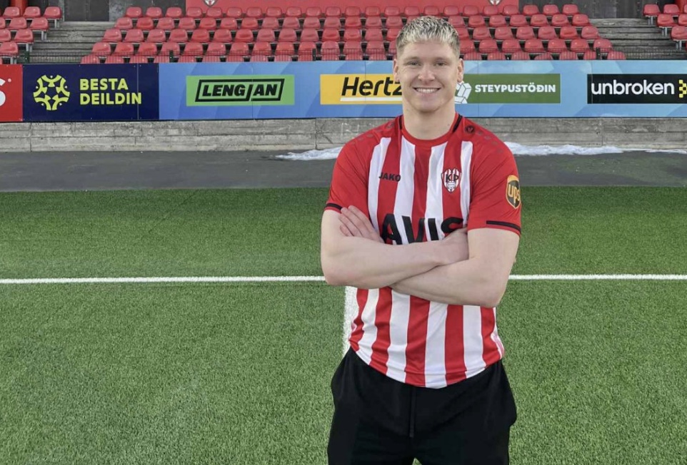 Þróttur staðfestir kaup á Adami Árna frá Grindavík