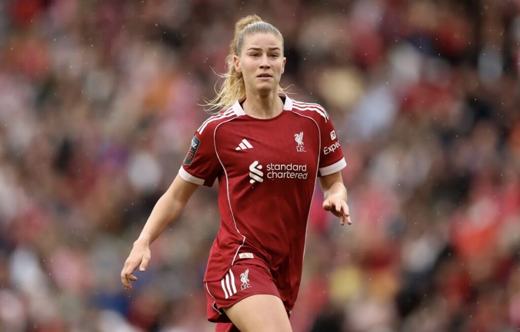 Milljónamæringur áreitti leikmann Liverpool – Þurfti að fá öryggisverði til að fylgja sér til og frá vinnu