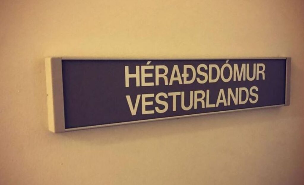 Sambýlisfólk í góðri trú handtekið við komuna heim frá Alicante vegna mistaka Lyfjastofnunar