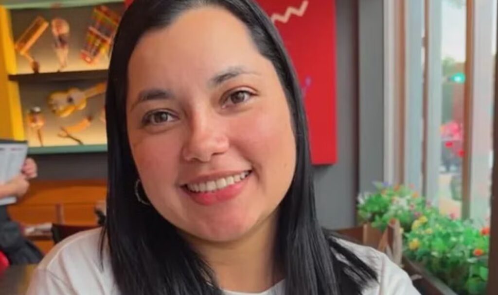 Dularfullt mál í Miami – Starfsmenn afsláttavöruverslunar fundu nakið lík í frystinum