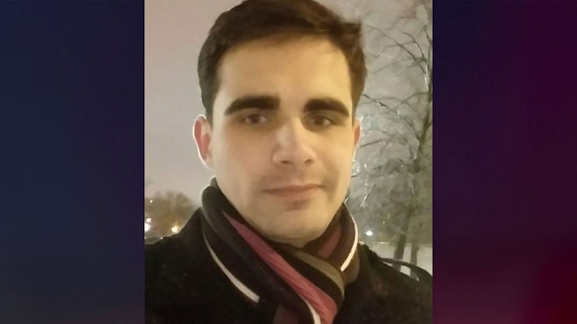 Læknanemi sakaður um að hrinda gömlum manni fyrir járnbrautarlest