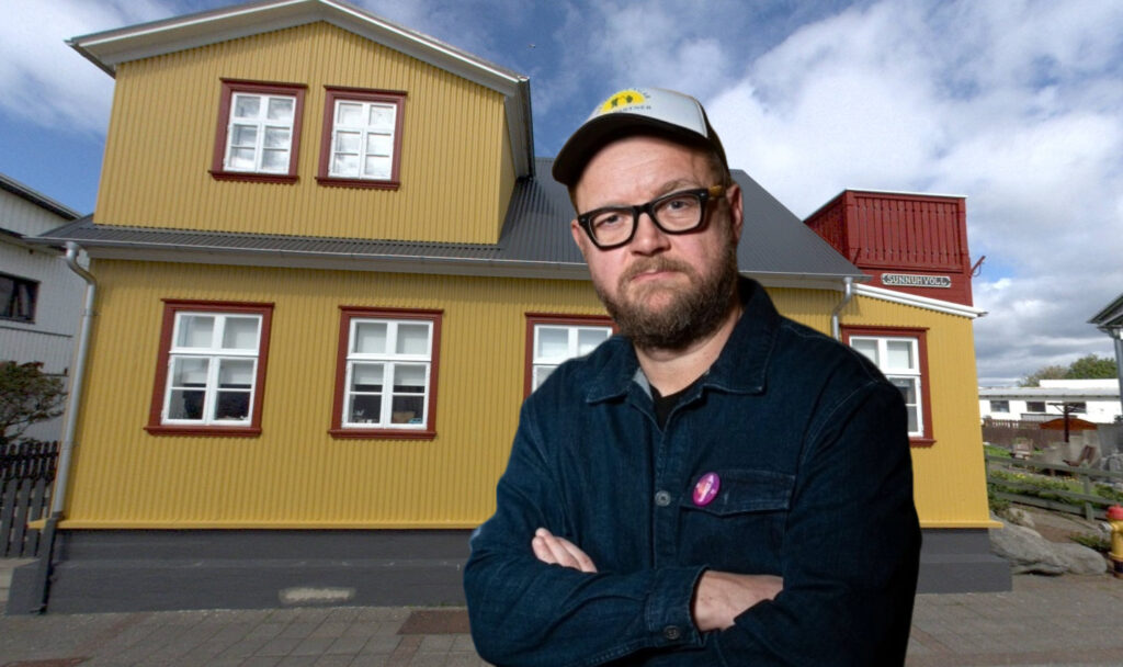 Óli Palli íhugar að flytja til Reykjavíkur og taka húsið með sér