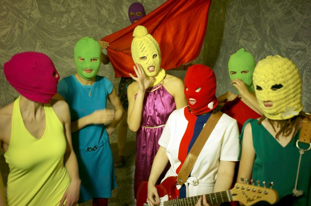 Díana í Pussy Riot orðin íslenskur ríkisborgari ásamt 35 öðrum