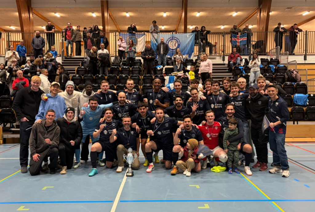 KM stöðvaði sigurgöngu Ísbjarnarins og tryggði sér titilinn