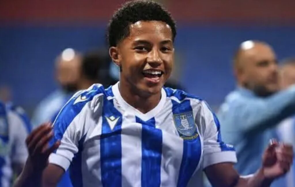 Chelsea blandar sér í slaginn við Liverpool og United – Er eitt mesta efni Englands