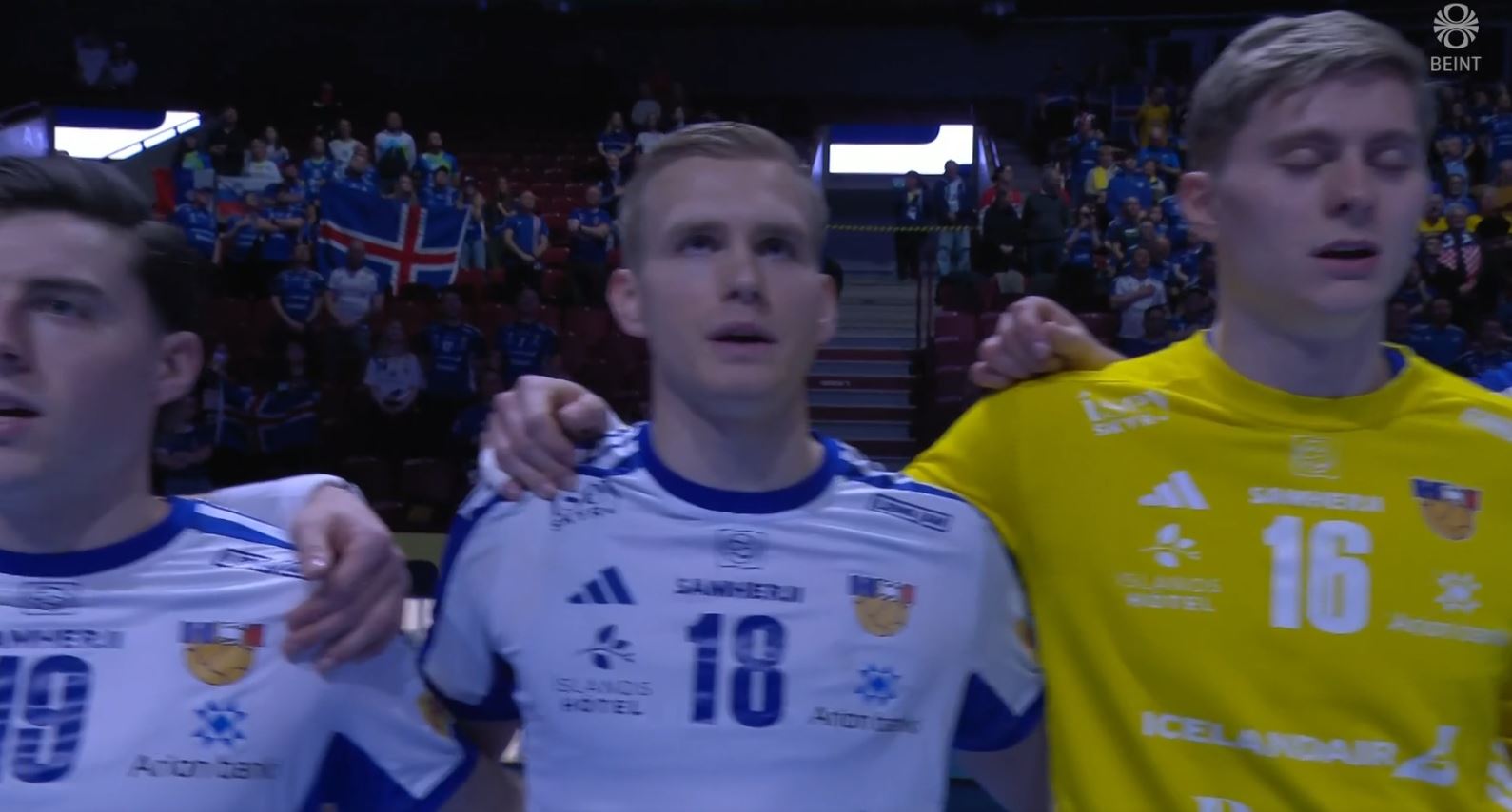 Þjóðin í sigurvímu