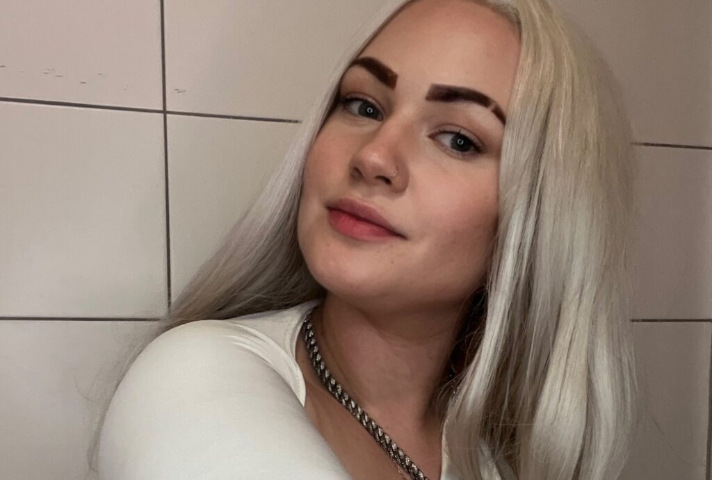 Saga Dröfn var að lifa af en ekki lifa: „Það hrundi allt eftir að hann lamdi mig“