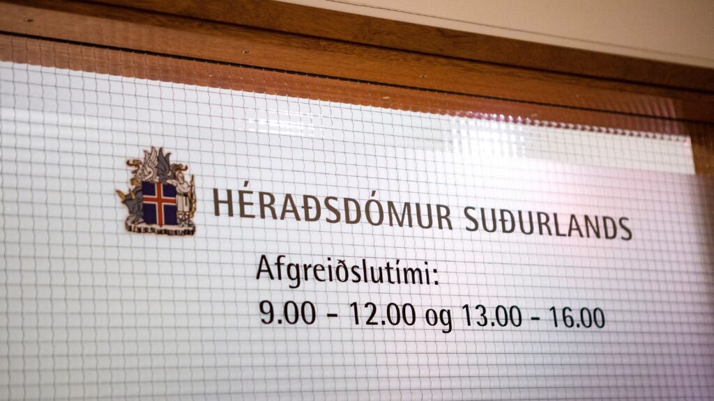 Fór reiður í bíltúr eftir að hafa verið synjað um endurveitingu ökuréttinda