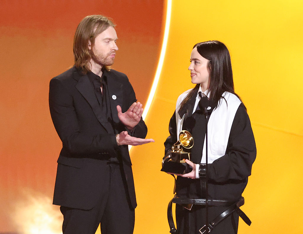 Billie Eilish sökuð um hræsni eftir þakkarræðu sína – „Enginn er ólöglegur á stolnu landi“