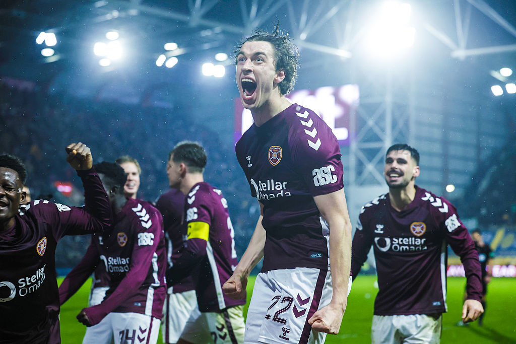 Tómas Bent stelur fyrirsögnunum í enskum blöðum – „Hell Bent“