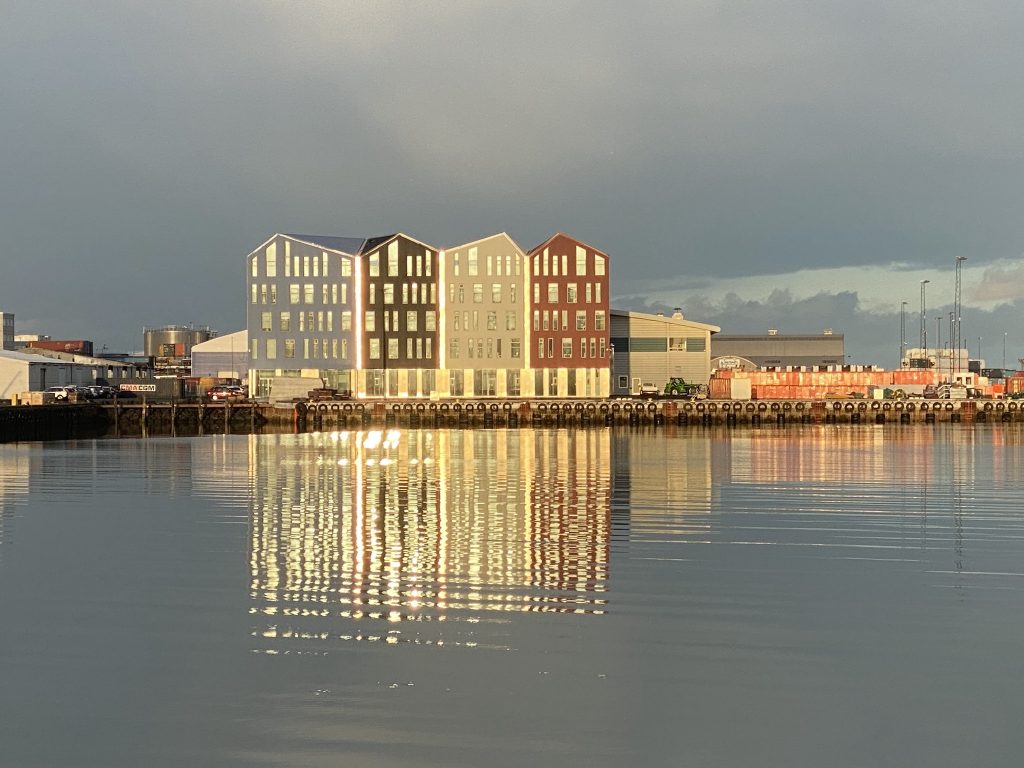 Lekavandamál í nýlegu húsi Hafró