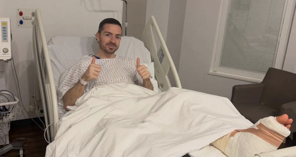 Birtir mynd af sér á sjúkrahúsinu eftir mikla aðgerð – Staðfestir að draumurinn sé úr sögunni
