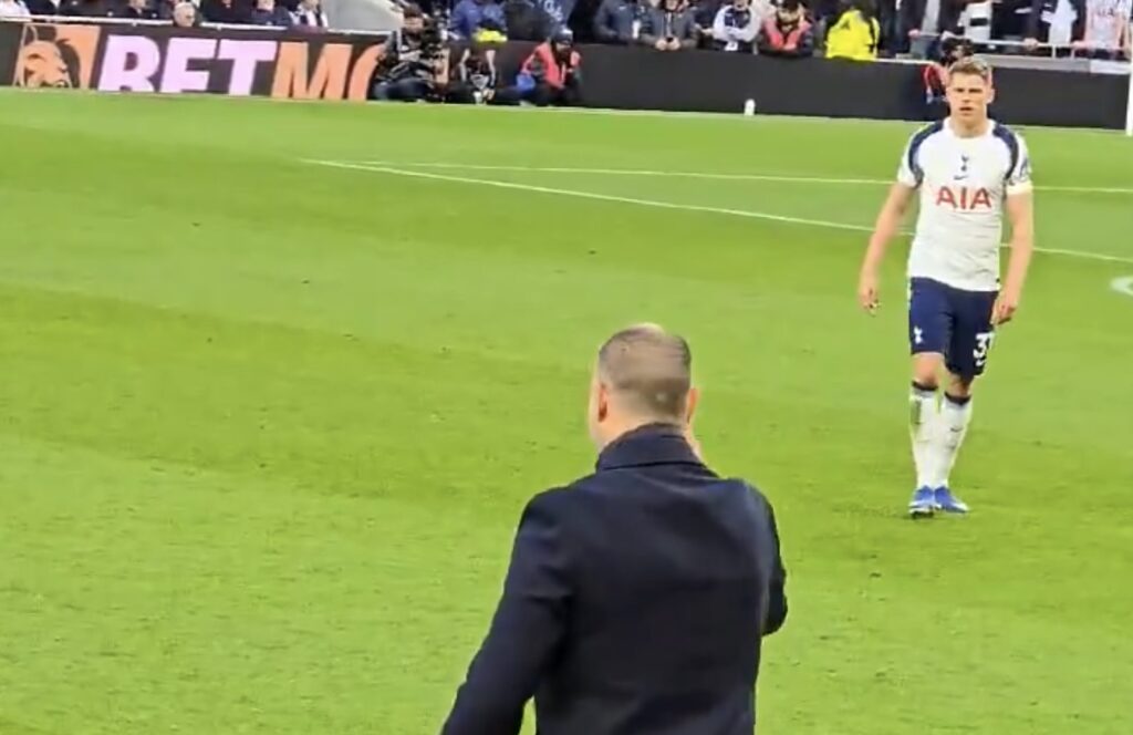 Myndband sem vekur athygli – Leikmenn Tottenham hlustðu ekki á stjóra sinn
