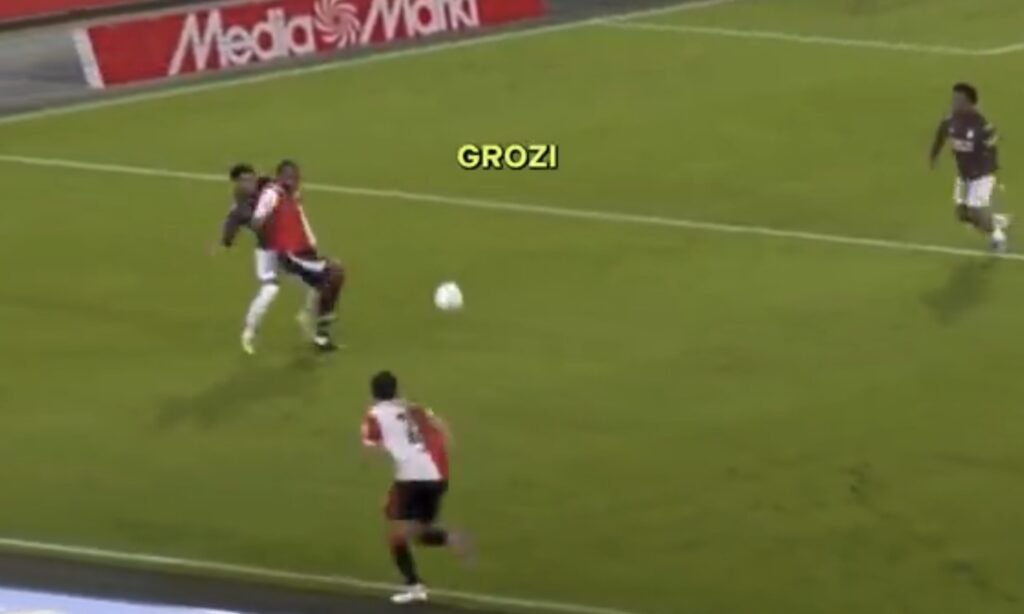 Myndband af frumraun Sterling vekur mikla athygli – Var í tómu tjóni í Hollandi