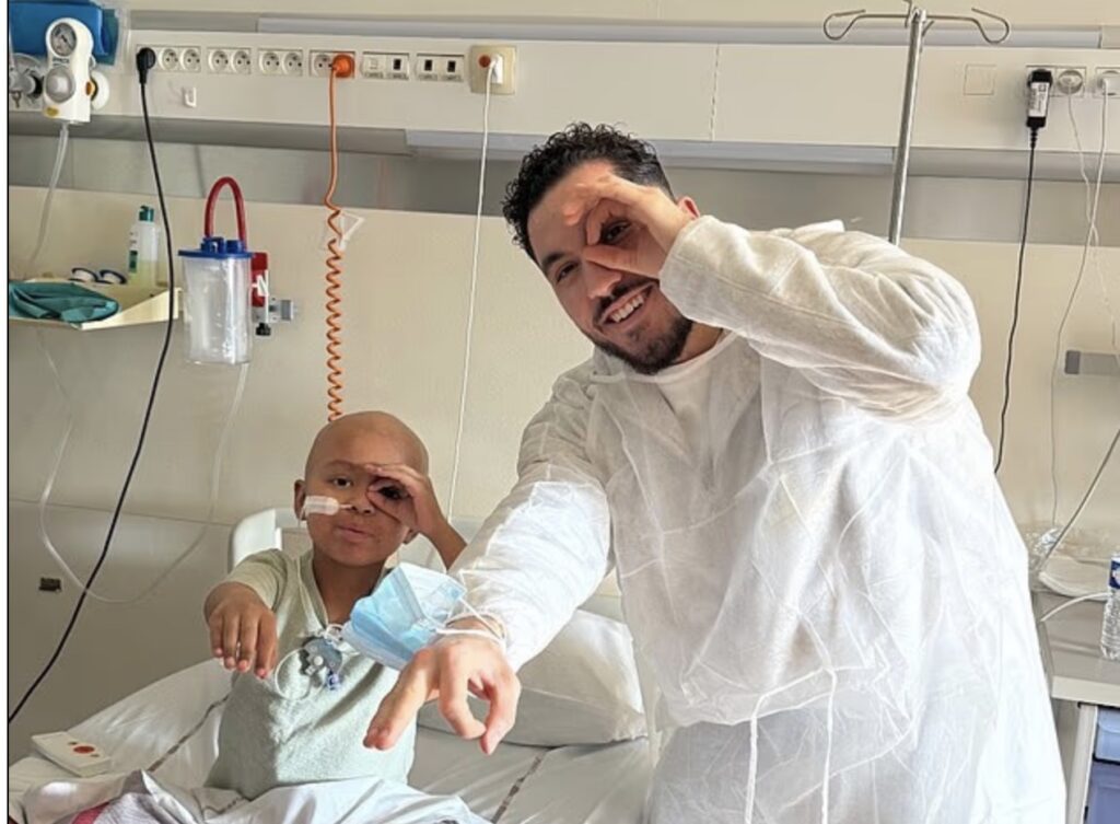 Ætlar að heiðra ungan dreng sem berst við krabbamein með nýju fagni