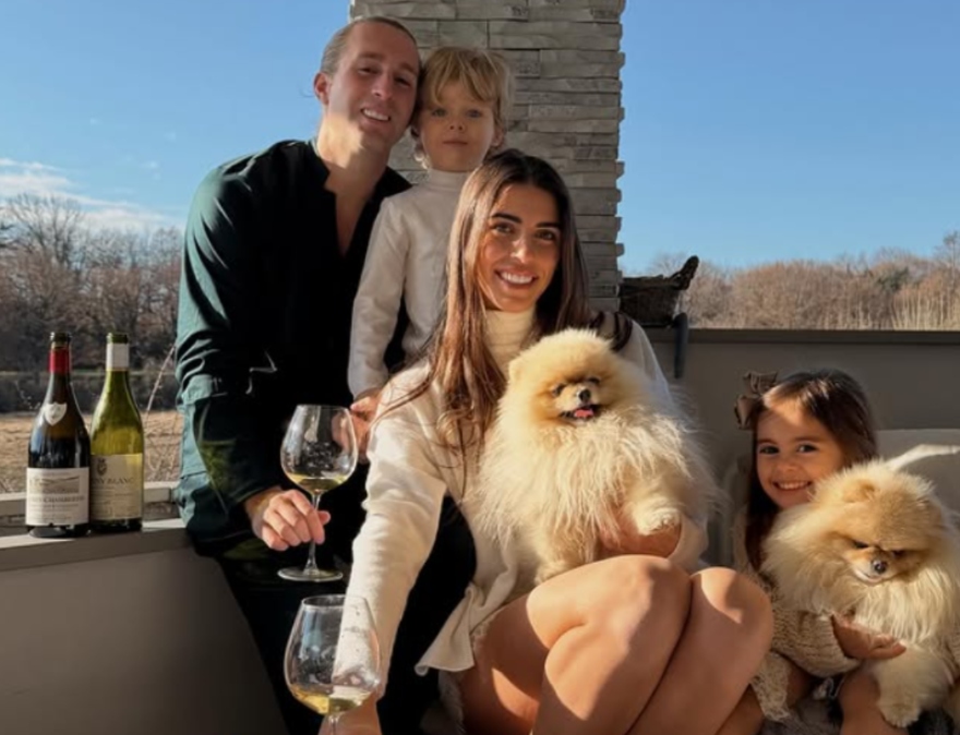 Hefur gengið í gegnum helvíti í þrjú ár – Vonast til að ná kraftaverki með aðstoð konu sinnar og barna